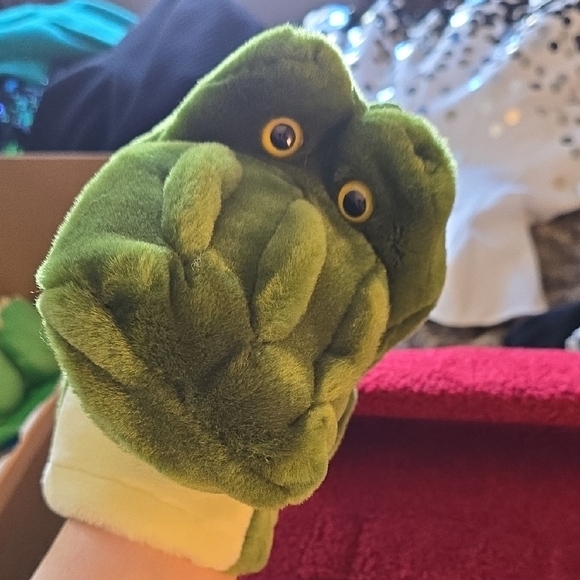 Alligator Puppet - Picture 3 of 3